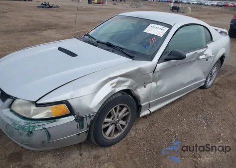 2001 Ford Mustang z USA, uszkodzony, nr VIN 1FAFP40481F190084